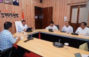cm-dhami-in-meeting.jpg