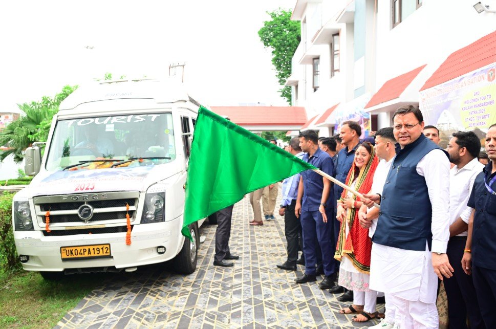 dhami-flag-off.jpg