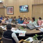 जिलाधिकारी सविन बंसल ने बालगृहों में निवासरत बच्चों के प्रमाण पत्र और कार्ड बनाने की प्रक्रिया तेज करने के दिए निर्देश